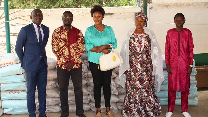 Ambassador-at-large Bootes extends largesse to MoFA
