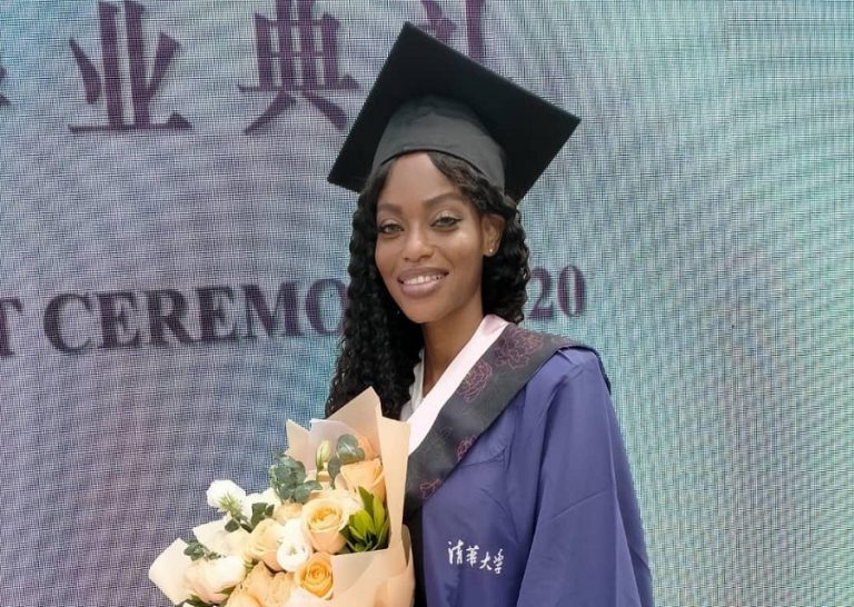 Outstanding thesis award elte 07 image