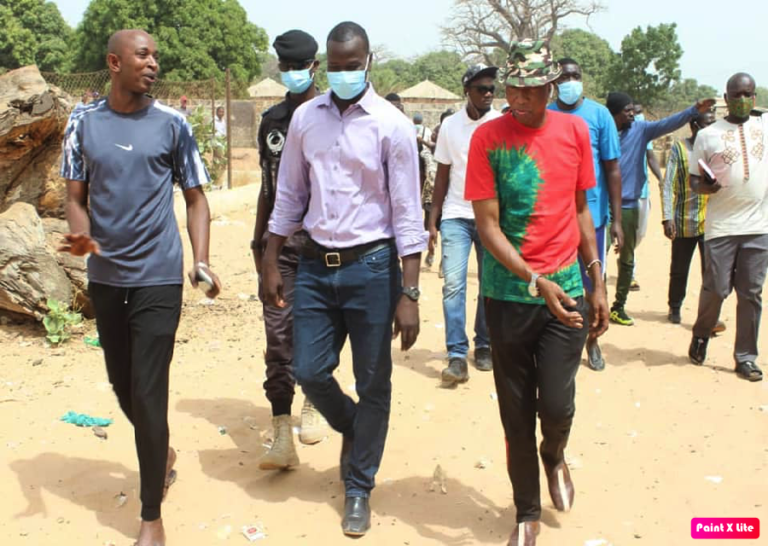 Sports minister tours regions