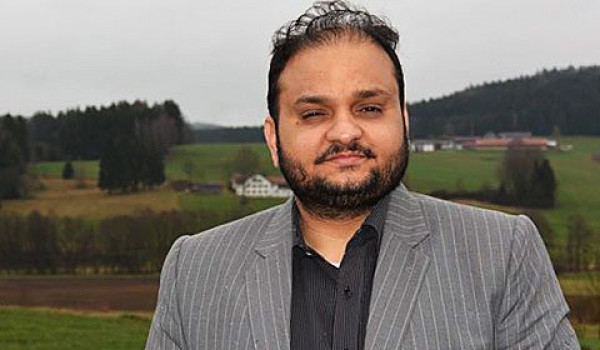 Muhammad Zubair Mughal Chief Executive Officer AlHuda Centre of Islamic