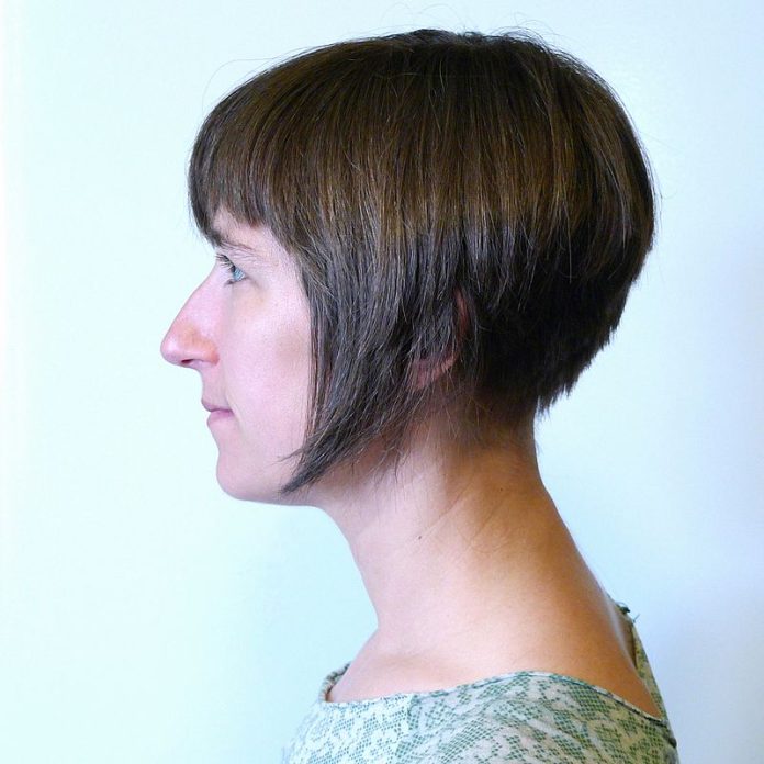 Inverted_bob_haircut