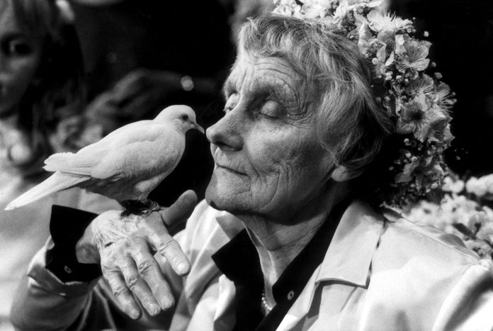 Astrid_Lindgren_dove