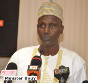 _Minister Bouy