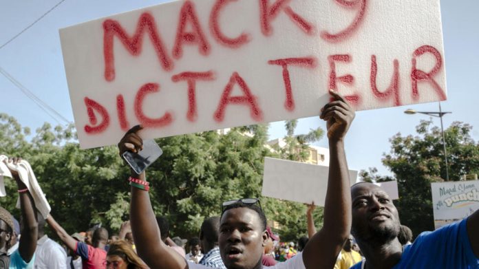 Macky Dictateur