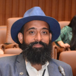 Professor Dr Atif 300x297 1